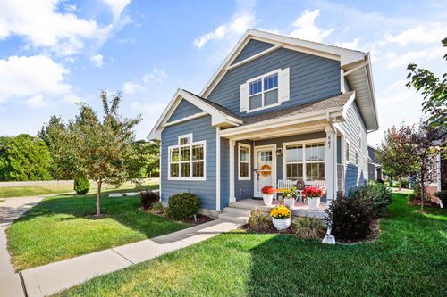 661 Burnt Sienna Dr, Middleton, WI, 53562-9136 | Card Image