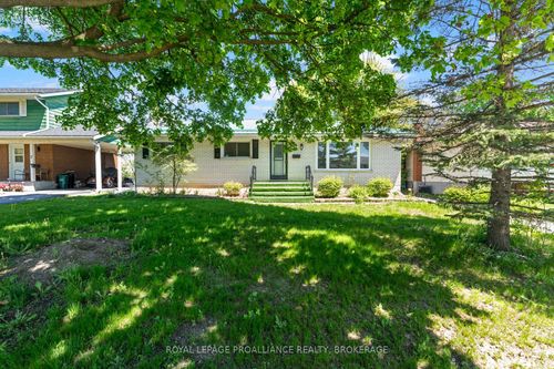 5 Armour Cres, Trenton, ON, K8V2V9 | Card Image