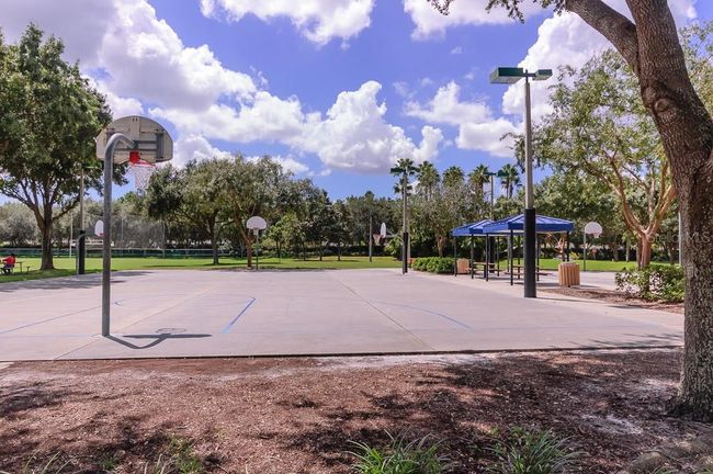 3964 Silk Oak Ln, House other with 3 bedrooms, 2 bathrooms and null parking in PALM HARBOR FL | Image 76