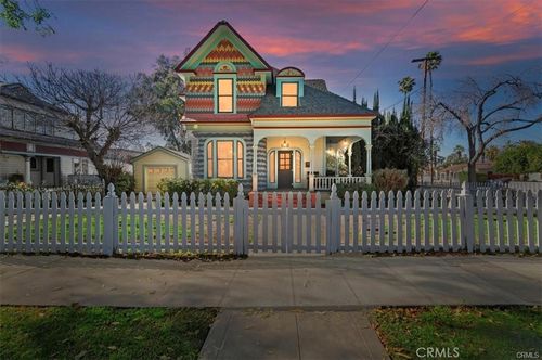 3209 Mulberry St, Riverside, CA, 92501-1933 | Card Image