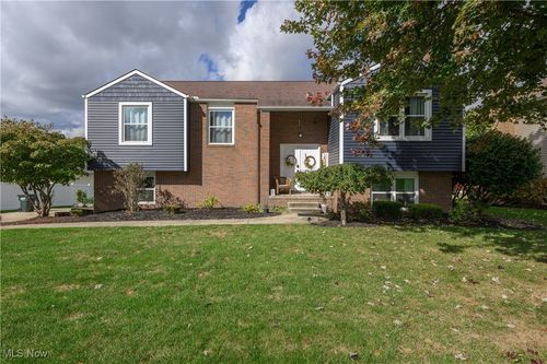 1639 Horizon Dr, Louisville, OH, 44641-8920 | Card Image