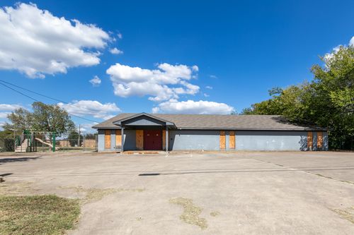 6409 W Poly Webb Rd, Arlington, TX, 76016-4329 | Card Image