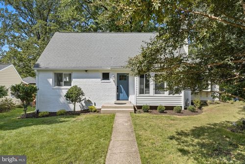 492 N Latham St, ALEXANDRIA, VA, 22304-2206 | Card Image