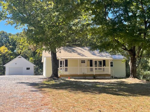 2625 Old Blacktop Rd, Mc Ewen, TN, 37101-5517 | Card Image