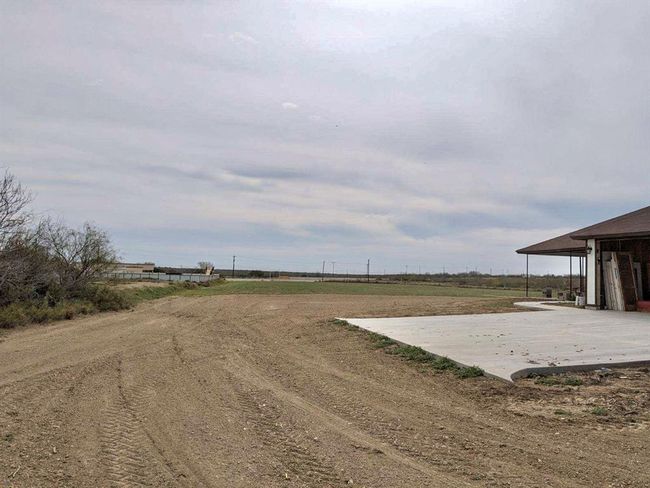 2991 N Highway 83, House other with 3 bedrooms, 2 bathrooms and null parking in Roma TX | Image 38