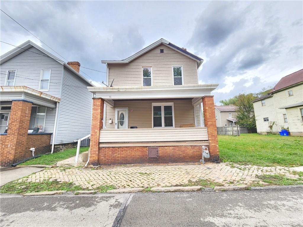 6th St, New Brighton, PA 15066