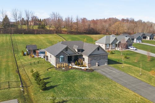 122 Glens Of Antrim Way, Grafton, ON, K0K2G0 | Card Image