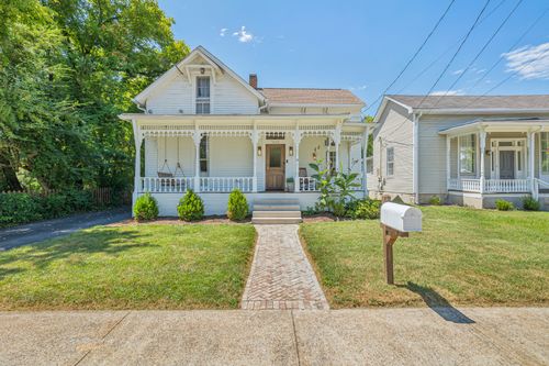 1012 S High St, Columbia, TN, 38401-3718 | Card Image