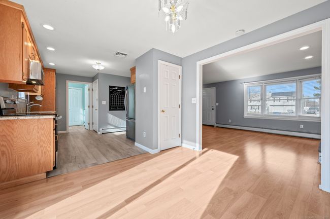 24 Hollis Ln, House other with 3 bedrooms, 3 bathrooms and null parking in Plainville CT | Image 9