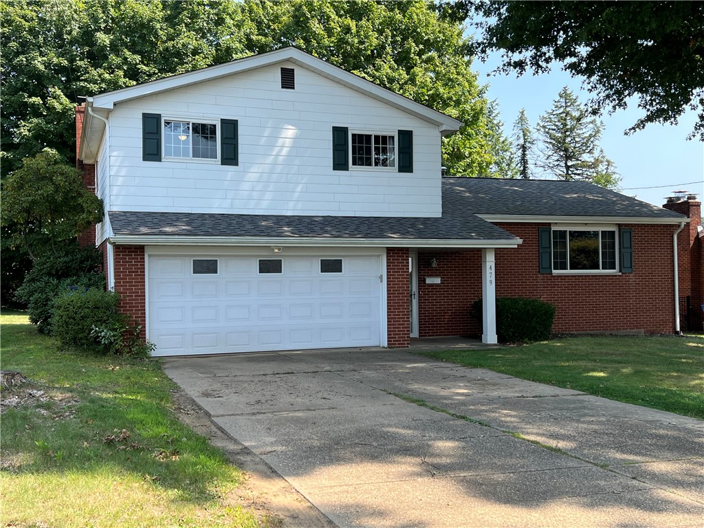 Dakota Dr, New Kensington, PA 15068