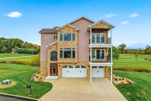 29 Shores Dr, Poland, OH, 44514-3400 | Card Image
