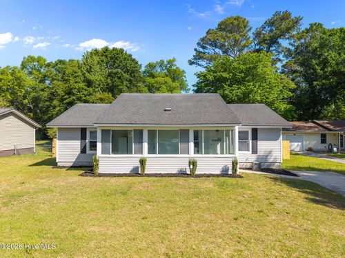 832 Mill River Rd, Jacksonville, NC, 28540-9564 | Card Image