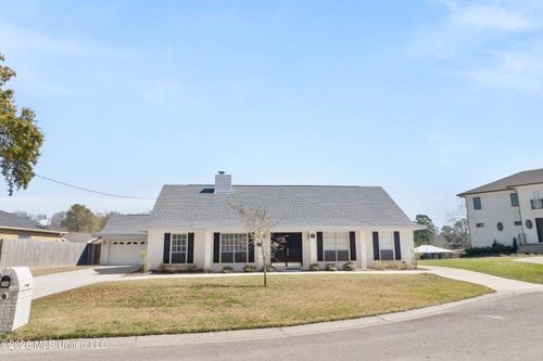 842 Ancient Oaks Cir, Biloxi, MS, 39532-3006 | Card Image