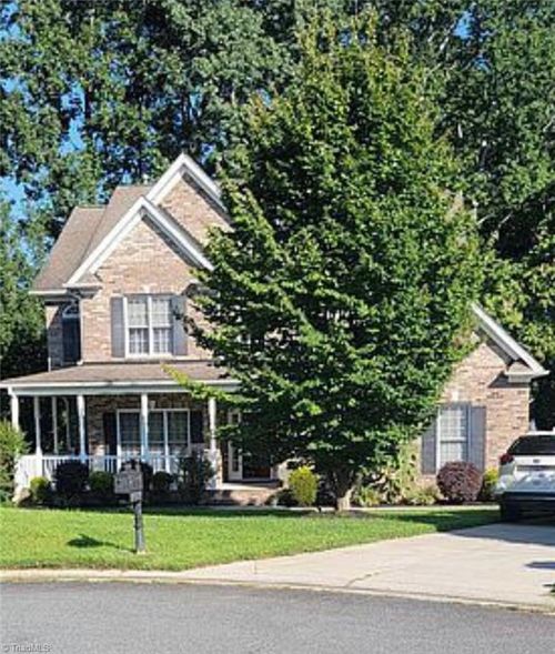 424 Southern Woods Dr, Winston-Salem, NC, 27107-6042 | Card Image