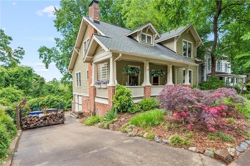 162 Piedmont Ave, Winston Salem, NC, 27101-3633 | Card Image