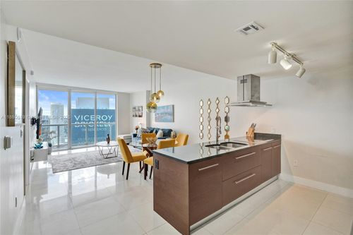 apt-4207-485 Brickell Ave, Miami, FL, 33131-2760 | Card Image