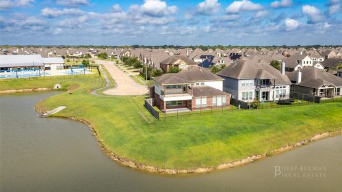 414 W Bend Dr, League City, TX, 77573-7114 | Card Image