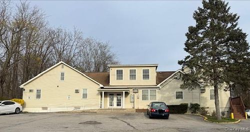 15b-94 Old Post Rd, Wappingers Falls, NY, 12590-1004 | Card Image