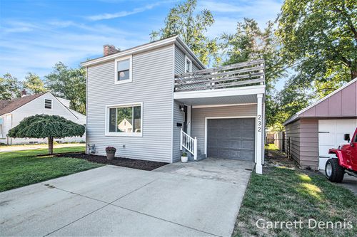 232 S Division St, Zeeland, MI, 49464-1912 | Card Image