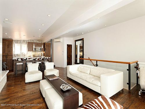 apt-10-805 E Cooper Ave, Aspen, CO, 81611-2058 | Card Image