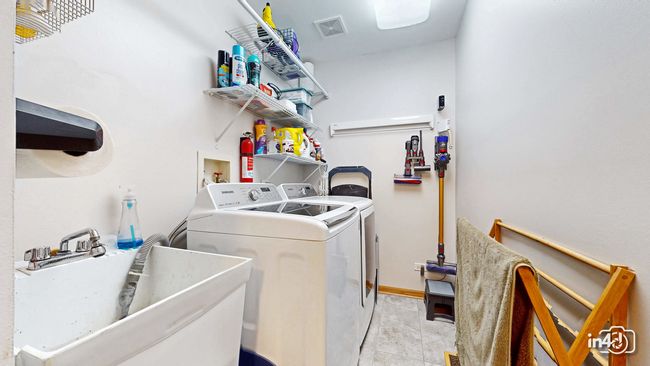 2232 Durand Dr, Townhouse with 2 bedrooms, 2 bathrooms and 2 parking in Downers Grove IL | Image 9