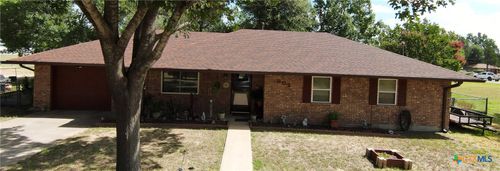802 W 25th St, Cameron, TX, 76520-1130 | Card Image