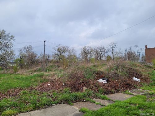 3324 Rochester St, Detroit, MI, 48206-1654 | Card Image