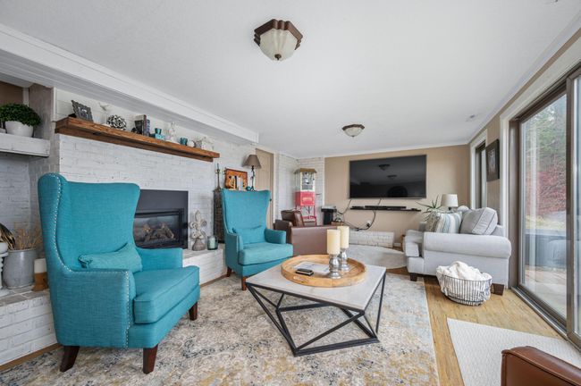family room walk out | Image 31
