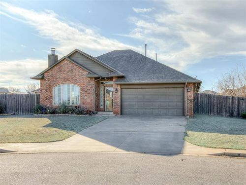 359 Raymond Ln, Piedmont, OK, 73078-7824 | Card Image