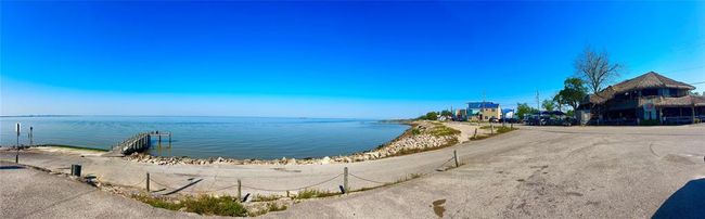 Boat ramp, fishing pier & Noah's Ark Restuarant | Image 5