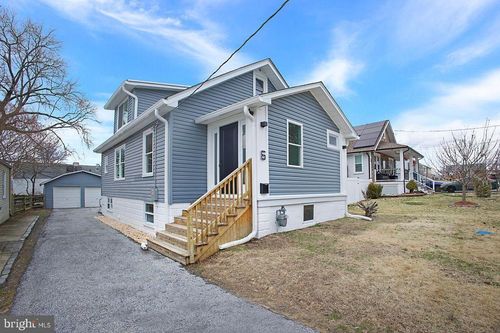 6 Gregg Ave, NEWPORT, DE, 19804-3204 | Card Image