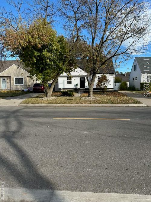 25216 Hayes Rd Road, Roseville, MI, 48066 | Card Image