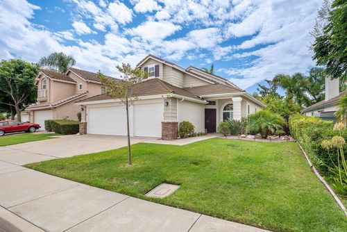 241 Muirfield Way, San Marcos, CA, 92069-1175 | Card Image