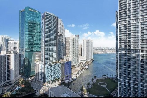 apt-3910-55 Se 6th St, Miami, FL, 33131-2574 | Card Image