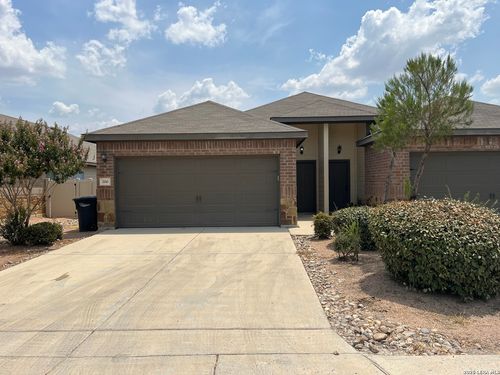 700 Saengerhalle Rd., New Braunfels, TX, 78130 | Card Image