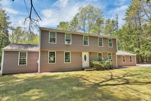 33 Block Dr, Brentwood, NH, 03833-6234 | Card Image