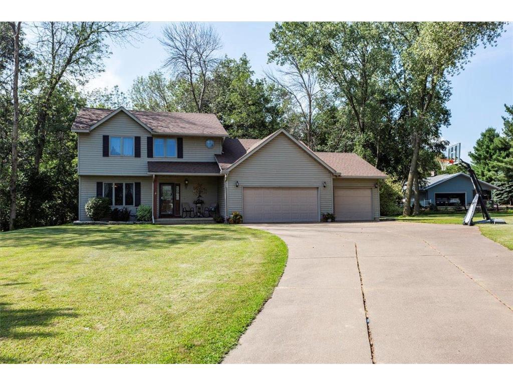 Meadowbrook Ln, Menomonie, WI 54751