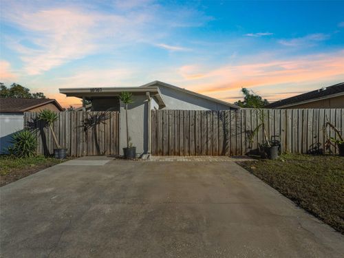 10707 Crowngate Ln, TAMPA, FL, 33624-5058 | Card Image