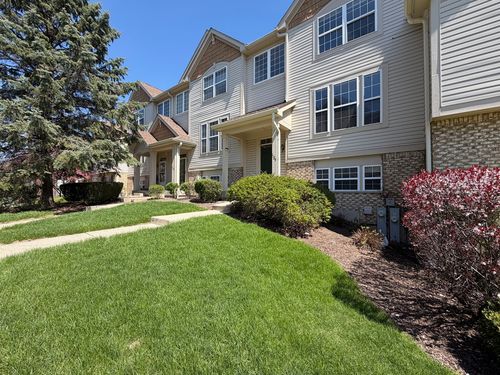 1129 Georgetown Way, Vernon Hills, IL, 60061-4124 | Card Image