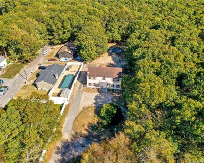 436 N Magee Street, House other with 4 bedrooms, 2 bathrooms and null parking in Southampton NY | Image 1