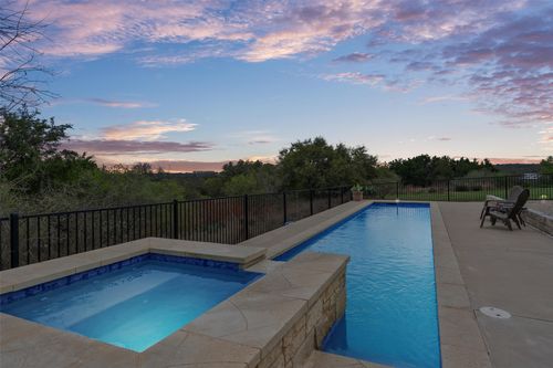 404 Skyline Rd, Georgetown, TX, 78628-3826 | Card Image