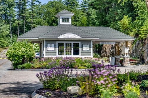 37 Stern Castle Pl, Laconia, NH, 03246-1838 | Card Image