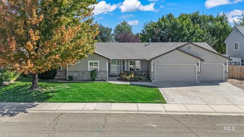 3095 W Ravenhurst St, Meridian, ID, 83646-4119 | Card Image