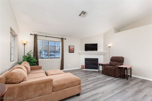 unit-202-5370 Angler Cir, Las Vegas, NV, 89122-7342 | Card Image