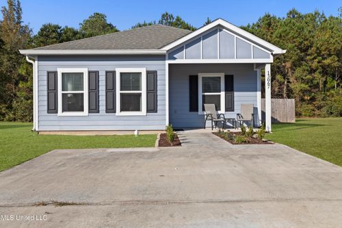 13067 Tracewood Dr, Gulfport, MS, 39503-4343 | Card Image
