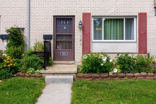 3111 Williamsburg Rd, Ann Arbor, MI, 48108-2076 | Card Image