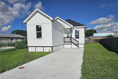 1046 Ave B, Westwego, LA, 70094 | Card Image