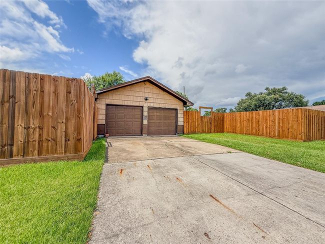 3321 Tanglebriar Dr, House other with 3 bedrooms, 2 bathrooms and 2 parking in Pasadena TX | Image 23