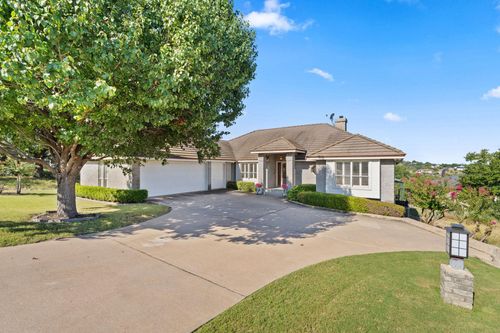 1310 Clayton Nolen Dr, Horseshoe Bay, TX, 78657-5759 | Card Image