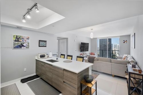 apt-3307-1100 S Miami Ave, Miami, FL, 33130-4175 | Card Image